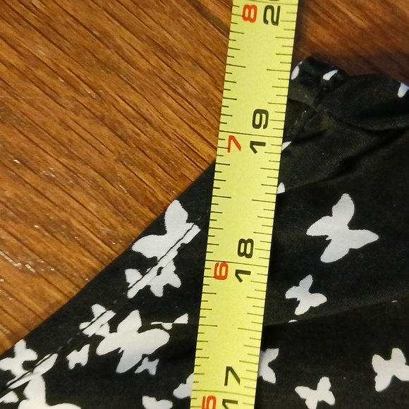 Forever 21 Sleeveless Ruffled Blouse EUC - Picture 7 of 8